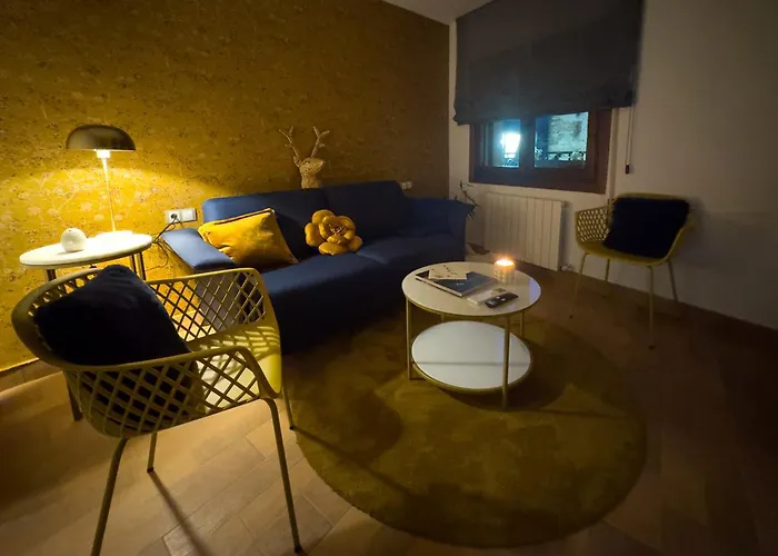 Rural Flor De Almendro Hotel 2*