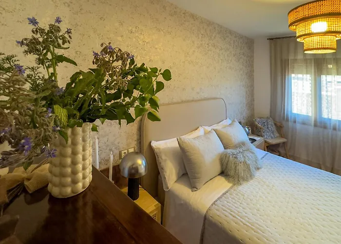 Rural Flor De Almendro 2*