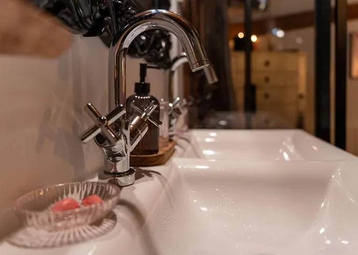 Rural Flor De Almendro Hotel